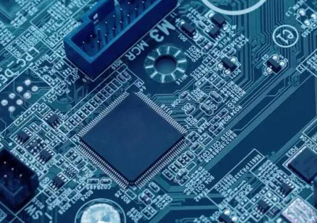 供應(yīng)電源管理-PMIC 芯片：包括電池管理、電壓基準(zhǔn)、LDO 穩(wěn)壓器、開關(guān)穩(wěn)壓器