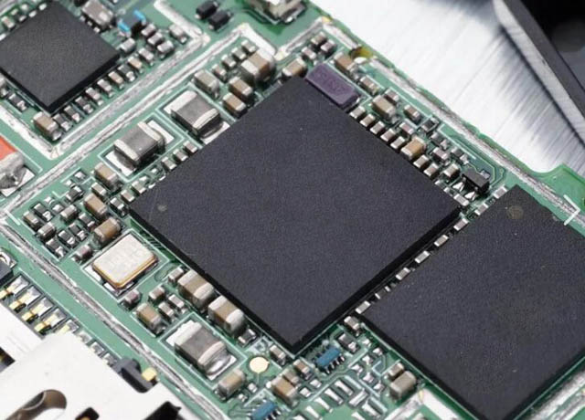 供應(yīng)【Infineon】無線連接：供應(yīng)藍(lán)牙 5.0 模塊、Wi-Fi 4 SoC、AIROC 汽車無線組合芯片