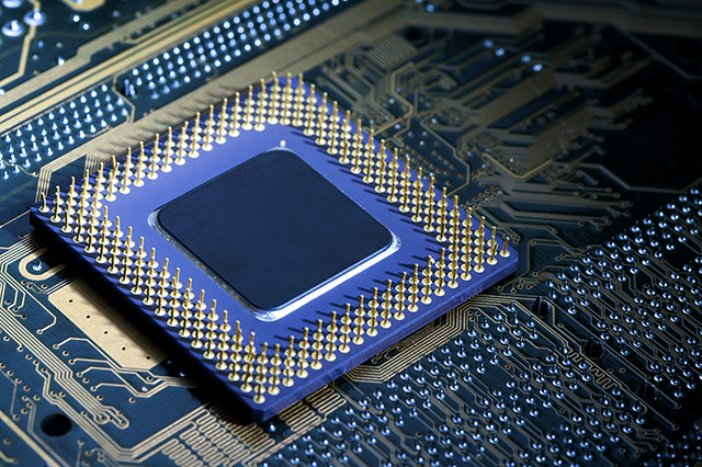 供應(yīng) Renesas 時鐘和定時：晶體振蕩器、抖動衰減器、VersaClock 可編程時鐘